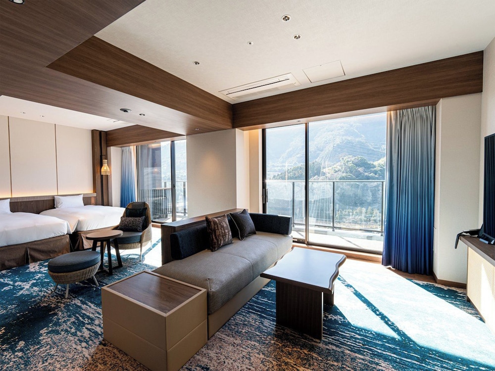 Suginoi Hotel 56/76