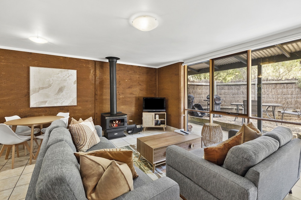 Split Point Cottages 13/24