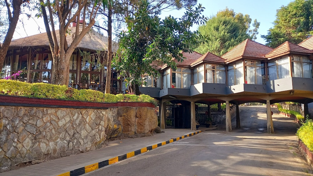 Ghion Hotel 60/69