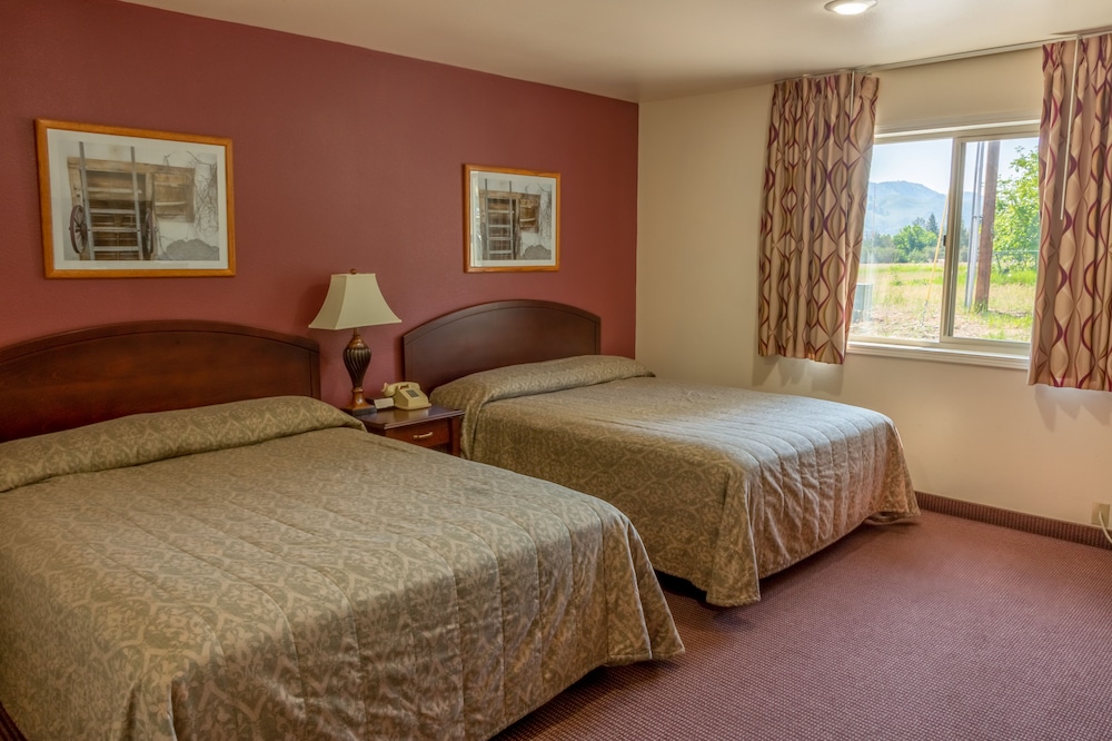 Alderbrook Inn 13/50