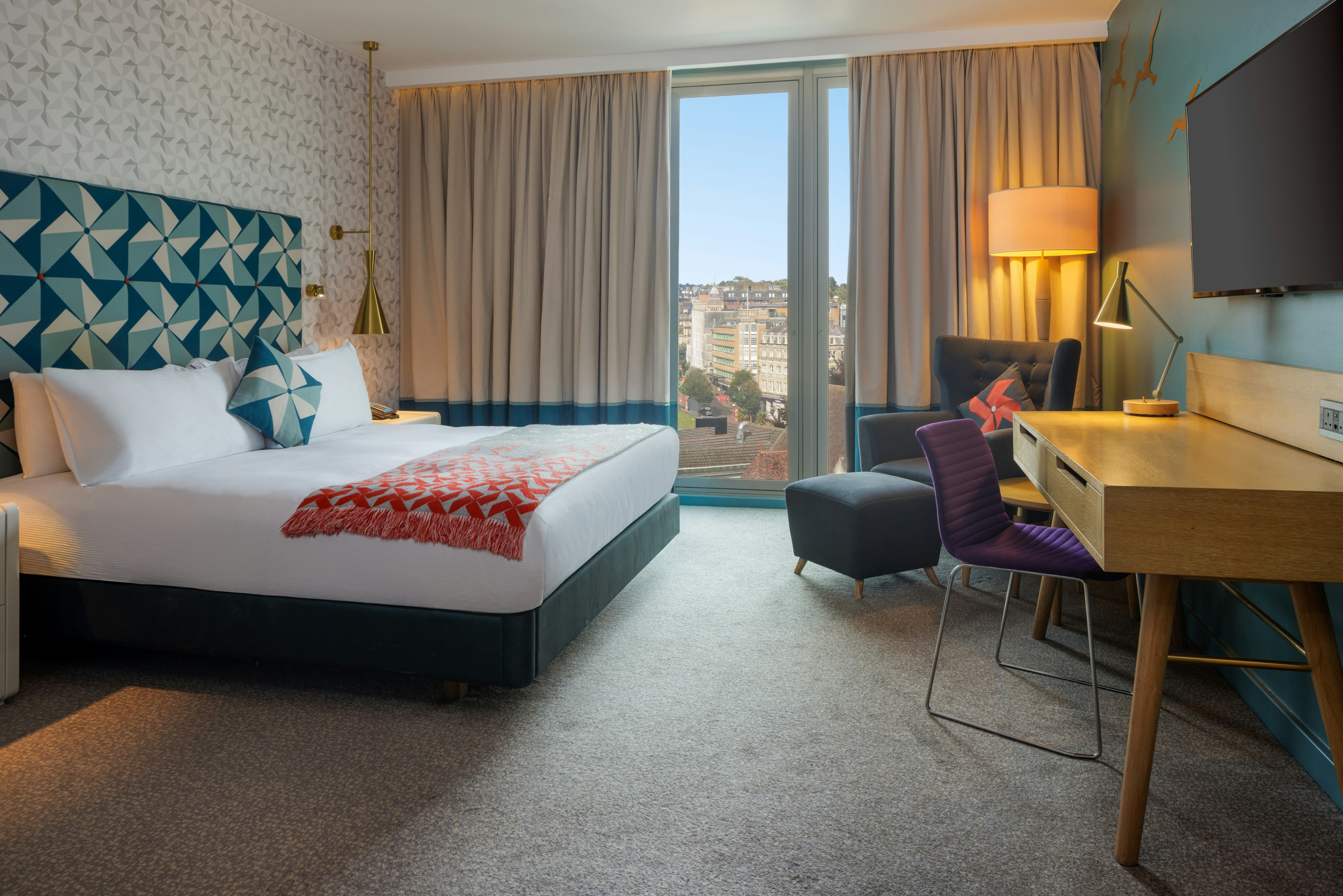 ROOM, KING BED, ACCESSIBLE