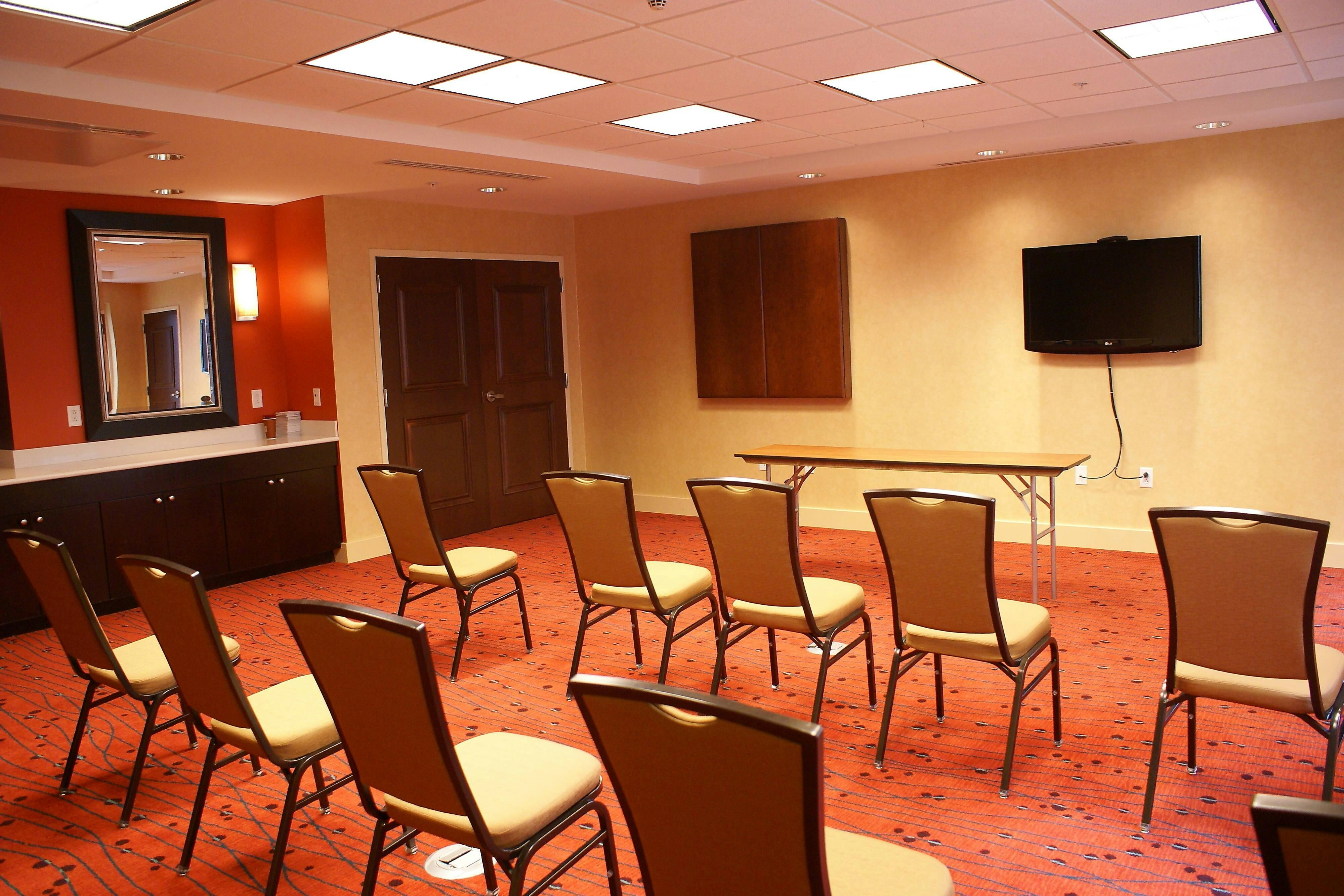 Residence Inn Pittsburgh Monroeville Wilkins Township 12/23