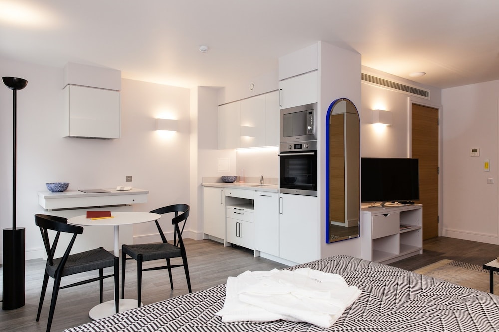 Rockwell East Aparthotel 29/49