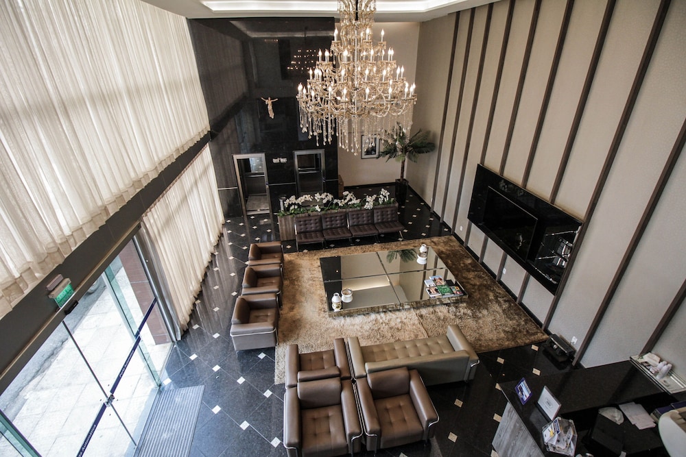 Oscar Hotel Executive 32/44