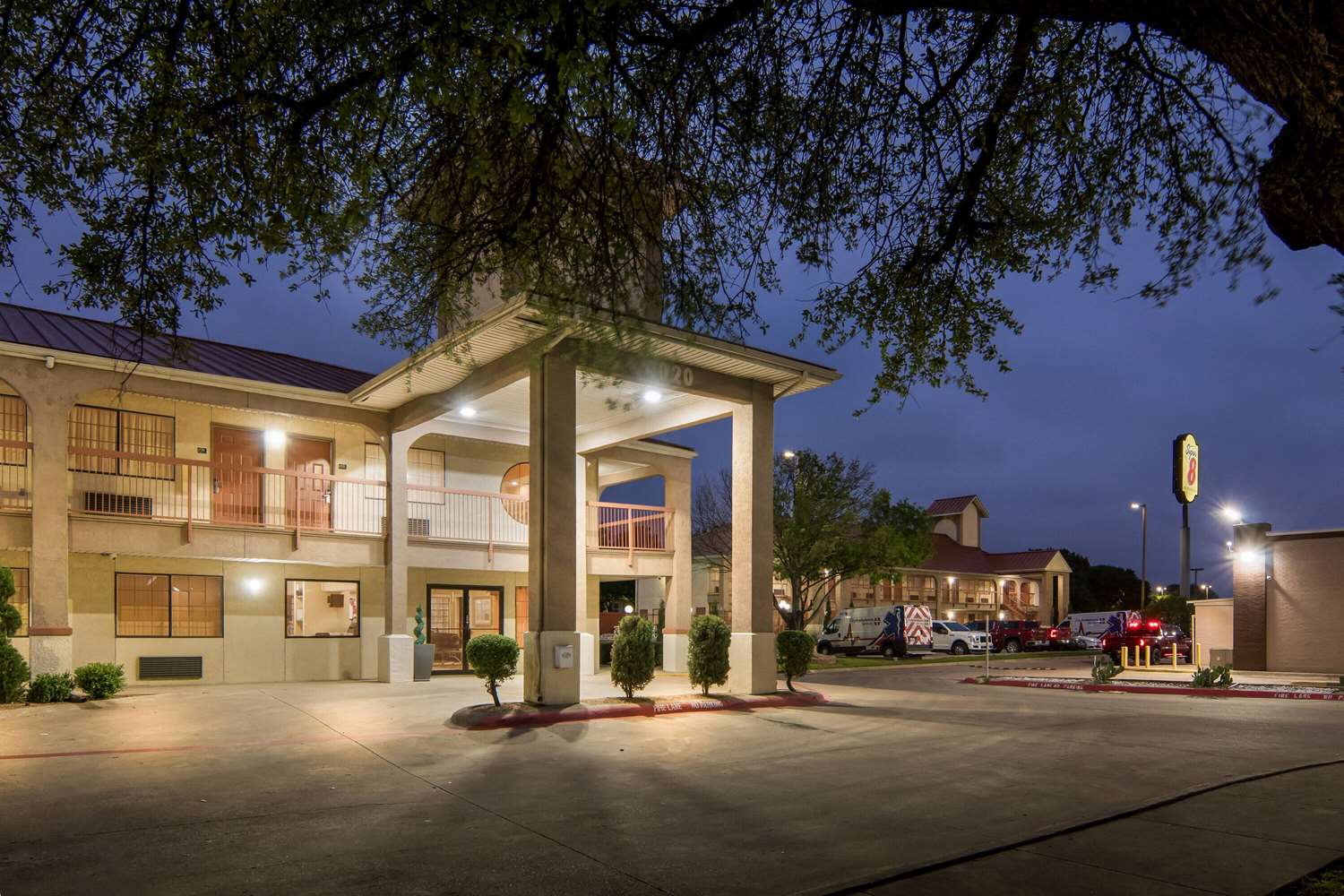 Super 8 by Wyndham Grand Prairie Southwest 6/24