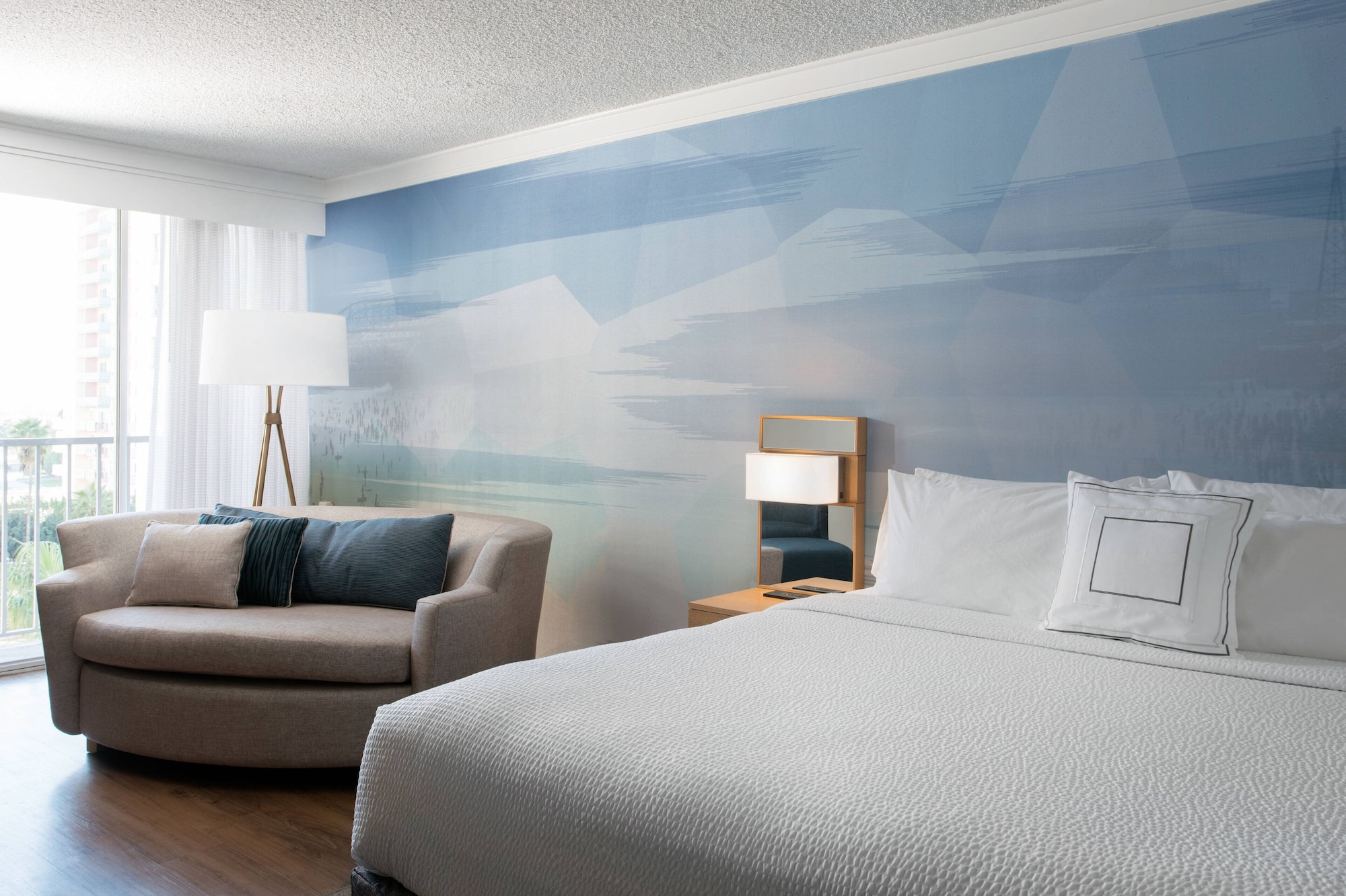 Room at Courtyard Long Beach Downtown, LONG BEACH - CA