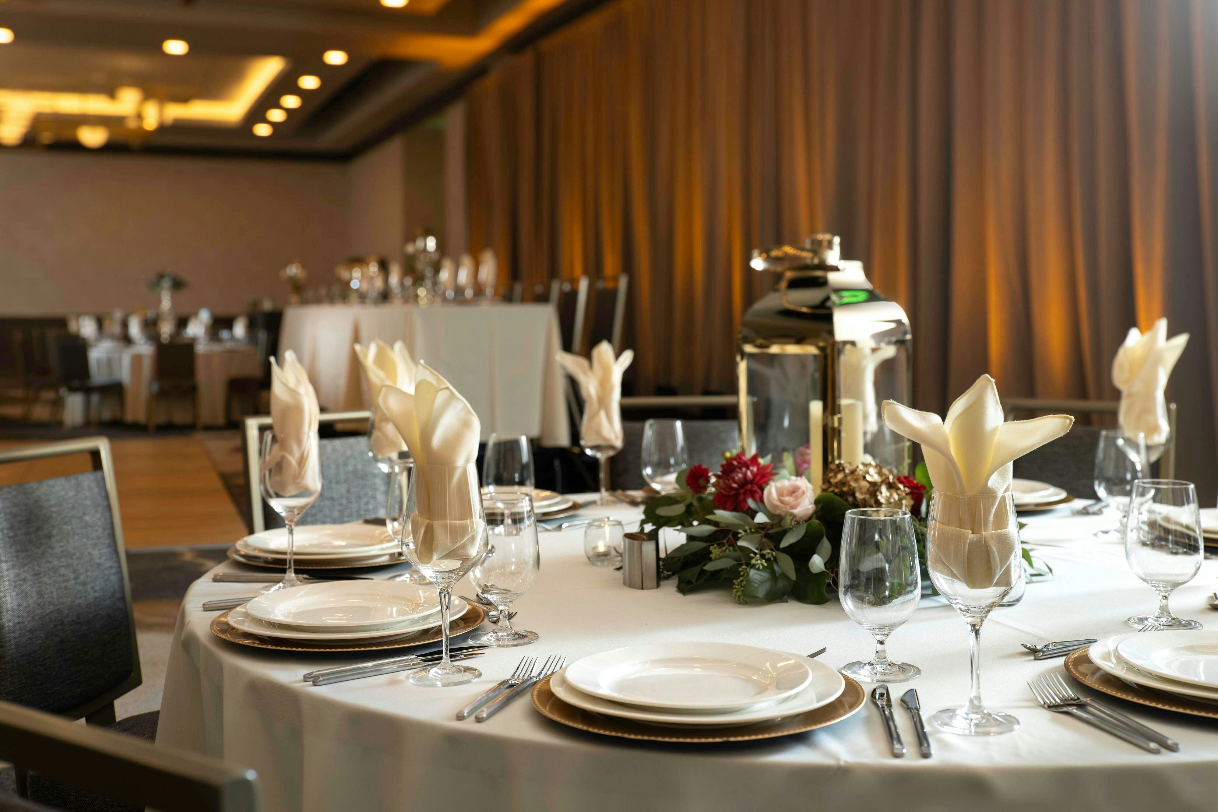 Hotel Distil Autograph Collection 38/82