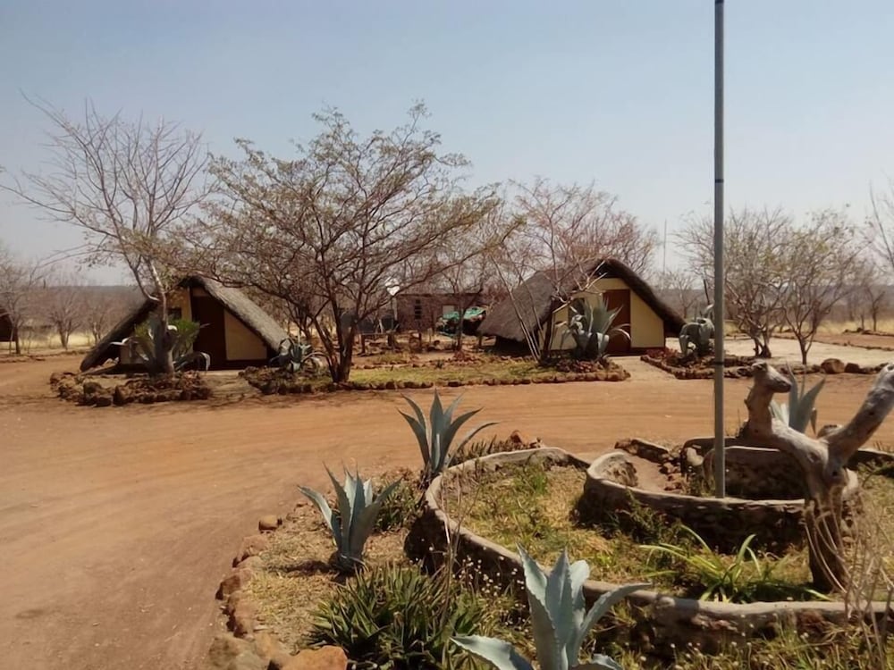 Liya Lodge and Campsite 11/19