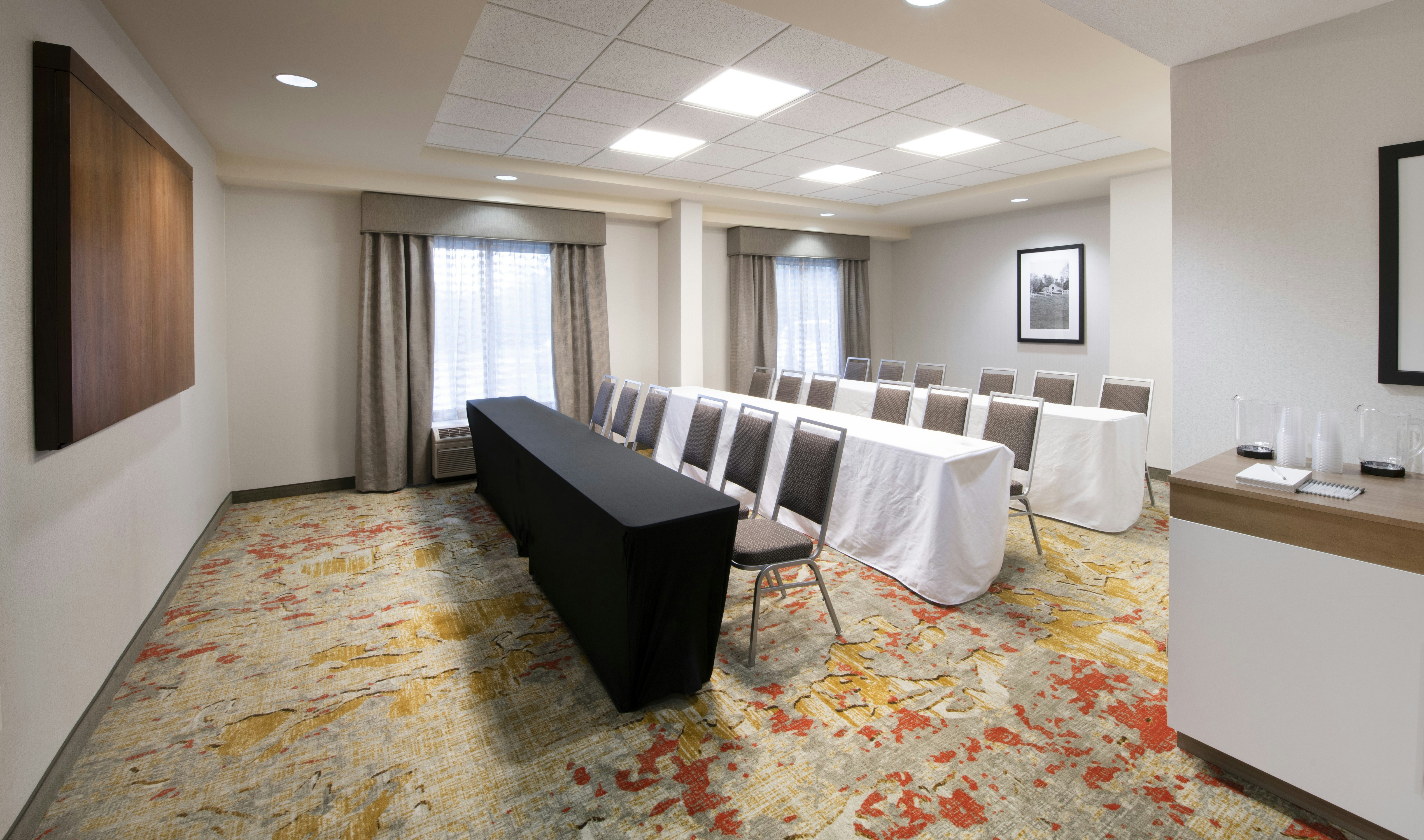 Hampton Inn and Suites Ft. Worth Alliance Airport 40/53