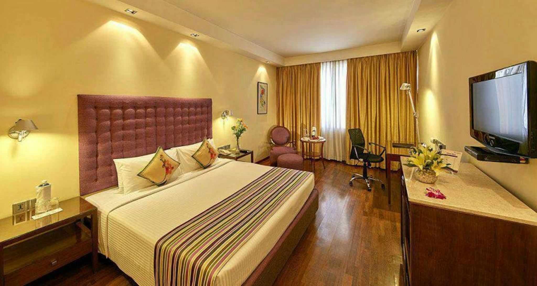 Royal Orchid Central Bangalore 18/75