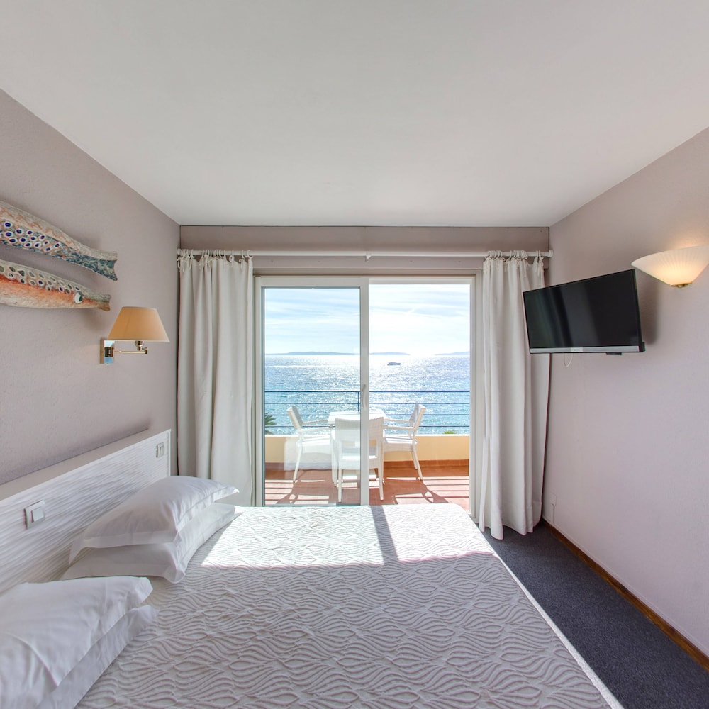 Grand Hotel Moriaz 2/33