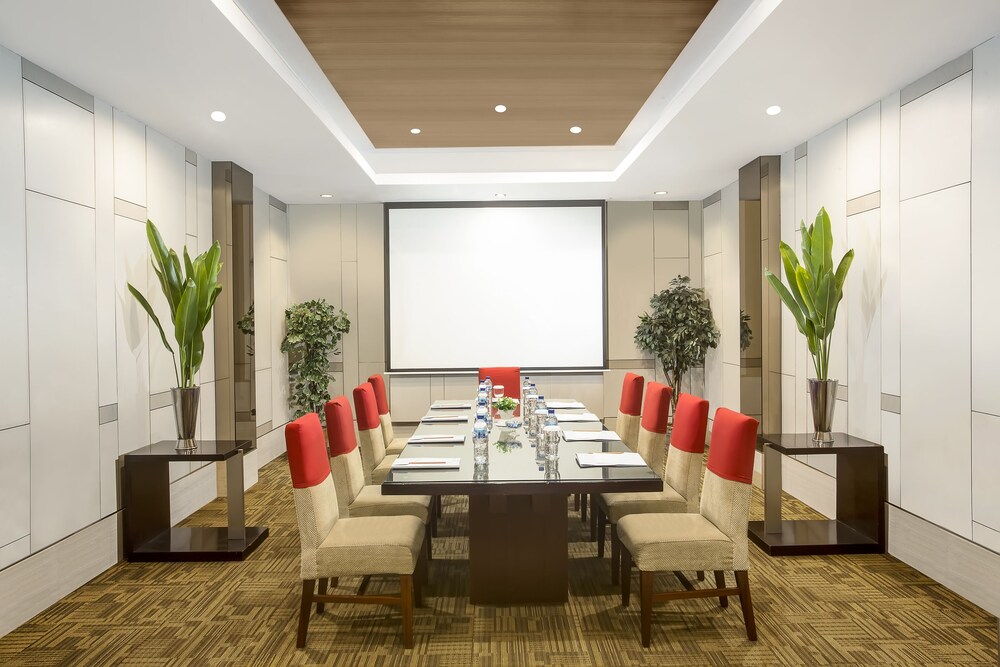 SWISS-BELHOTEL MANOKWARI 71/80