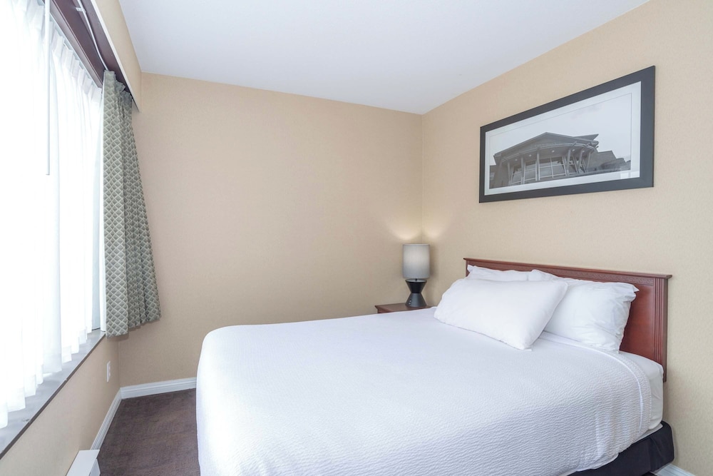 Sandman Hotel Castlegar 14/50