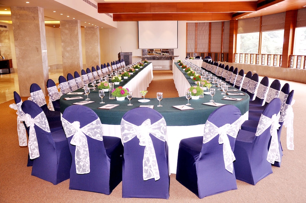 Radisson Hotel Jass Shimla 39/50