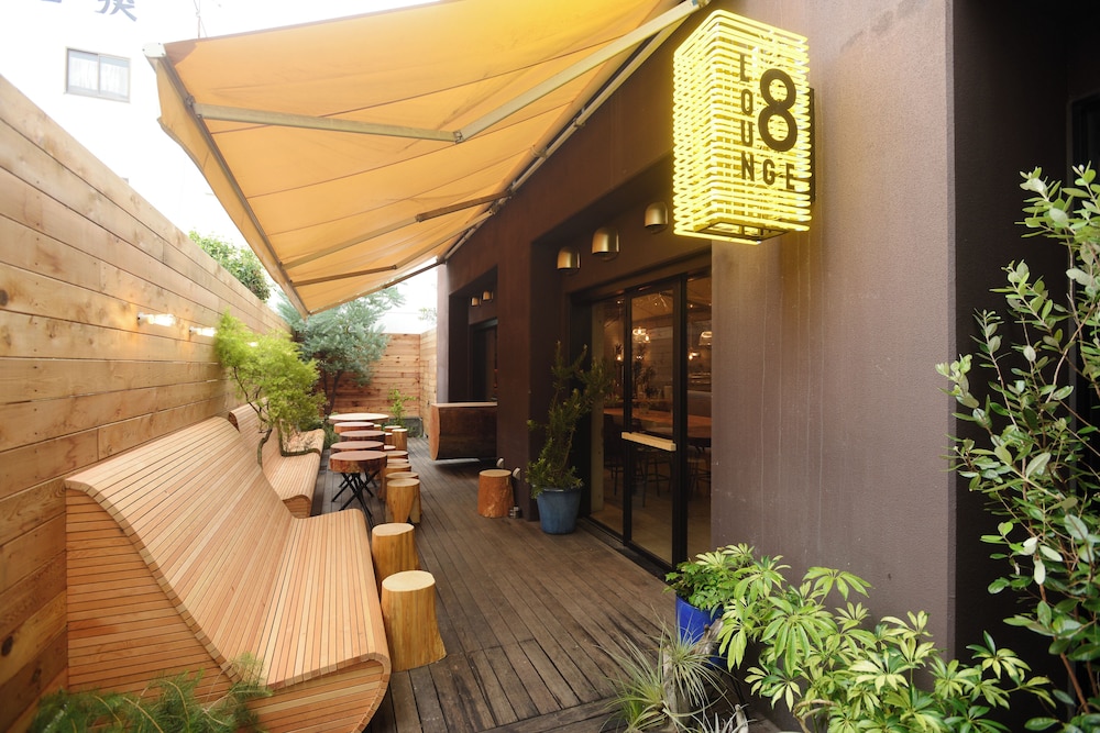 8Hotel 45/63