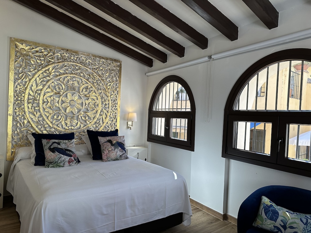 COMFORT, DOUBLE BED
