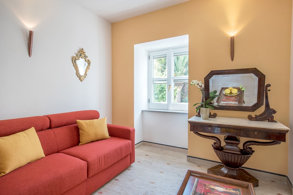 Don Antonino Relais Hotel 45/71