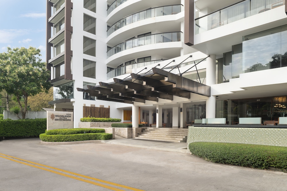 Woodlands Suites Serviced Residences 40/50