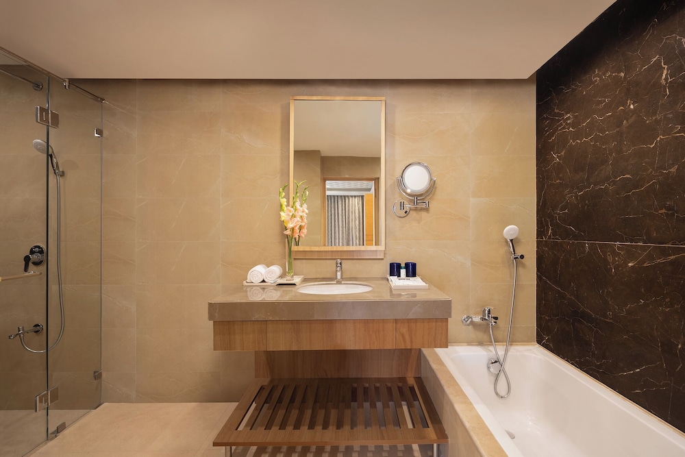Fortune Resort and Wellness Spa 48/48