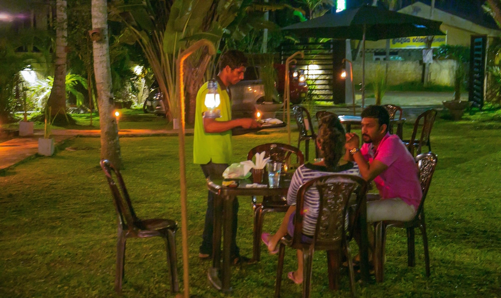 Pavana Hotel 53/63