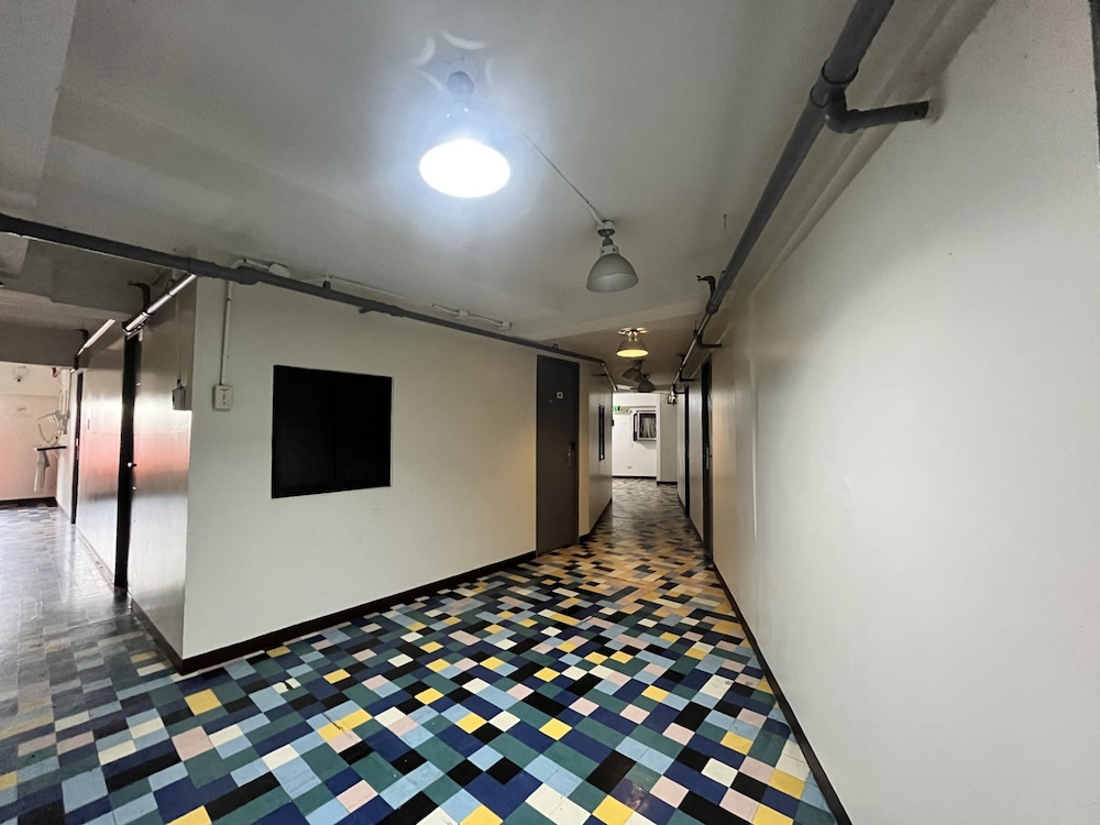 Junction Hostels 46/50