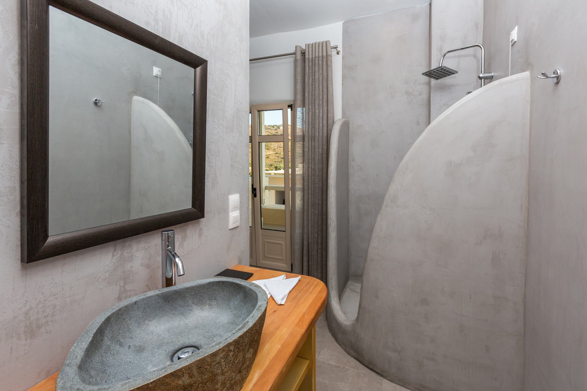 Mini, Comfort, Double Bed, Side Sea View, Plunge Pool
