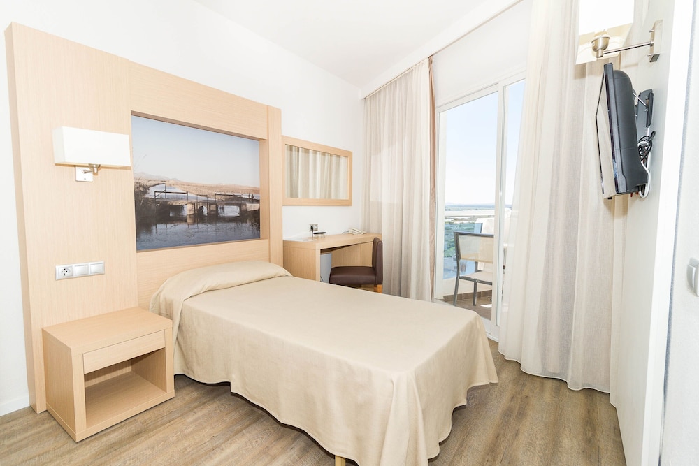 Eix Lagotel Holiday Resort 11/69