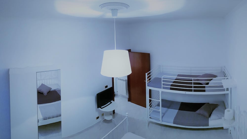 Rhome Sweet Rhome Suite 23/40
