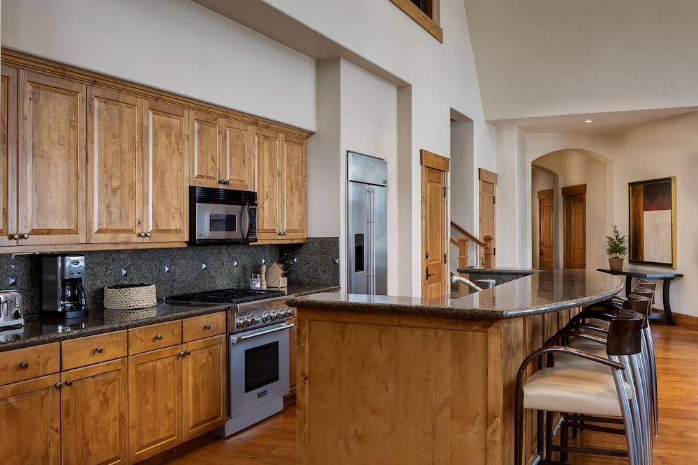 The Hythe, a Luxury Collection Resort, Vail 10/78