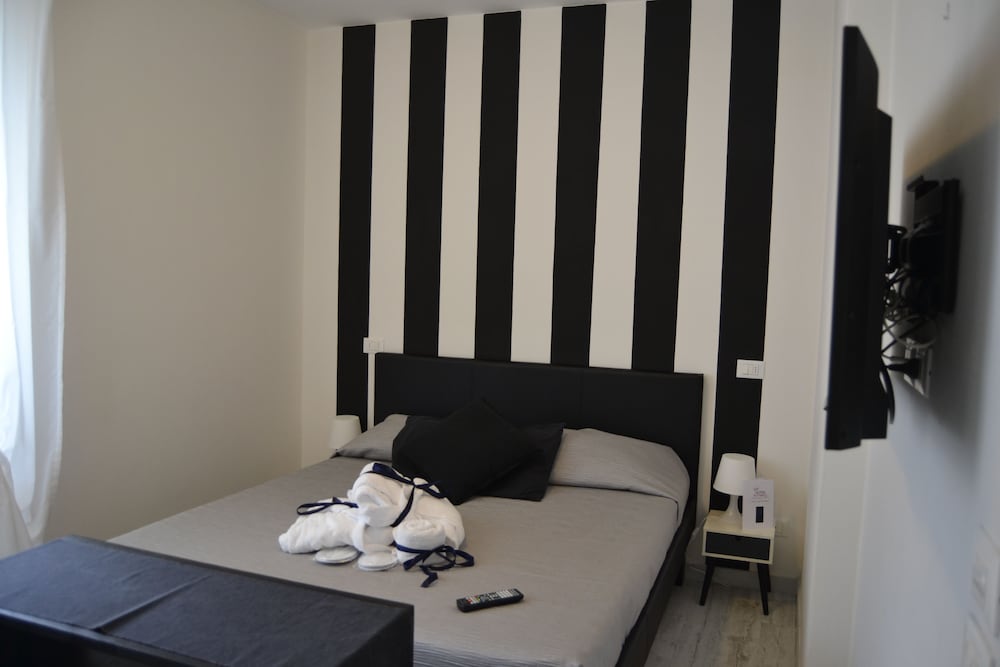 Albergo Butterfly 9/63