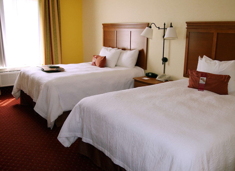 Hampton Inn Suites Louisville 12/46