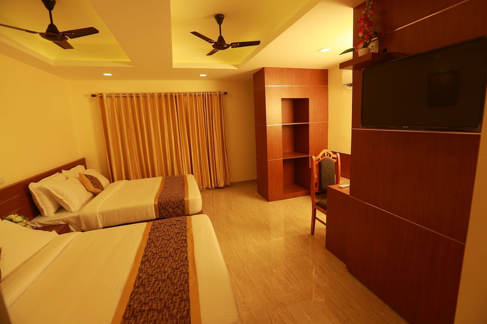 The Crescent Suites 8/33