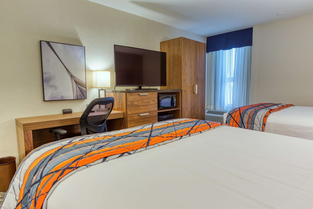 Drury Inn and Suites St Louis Collinsville 4/39