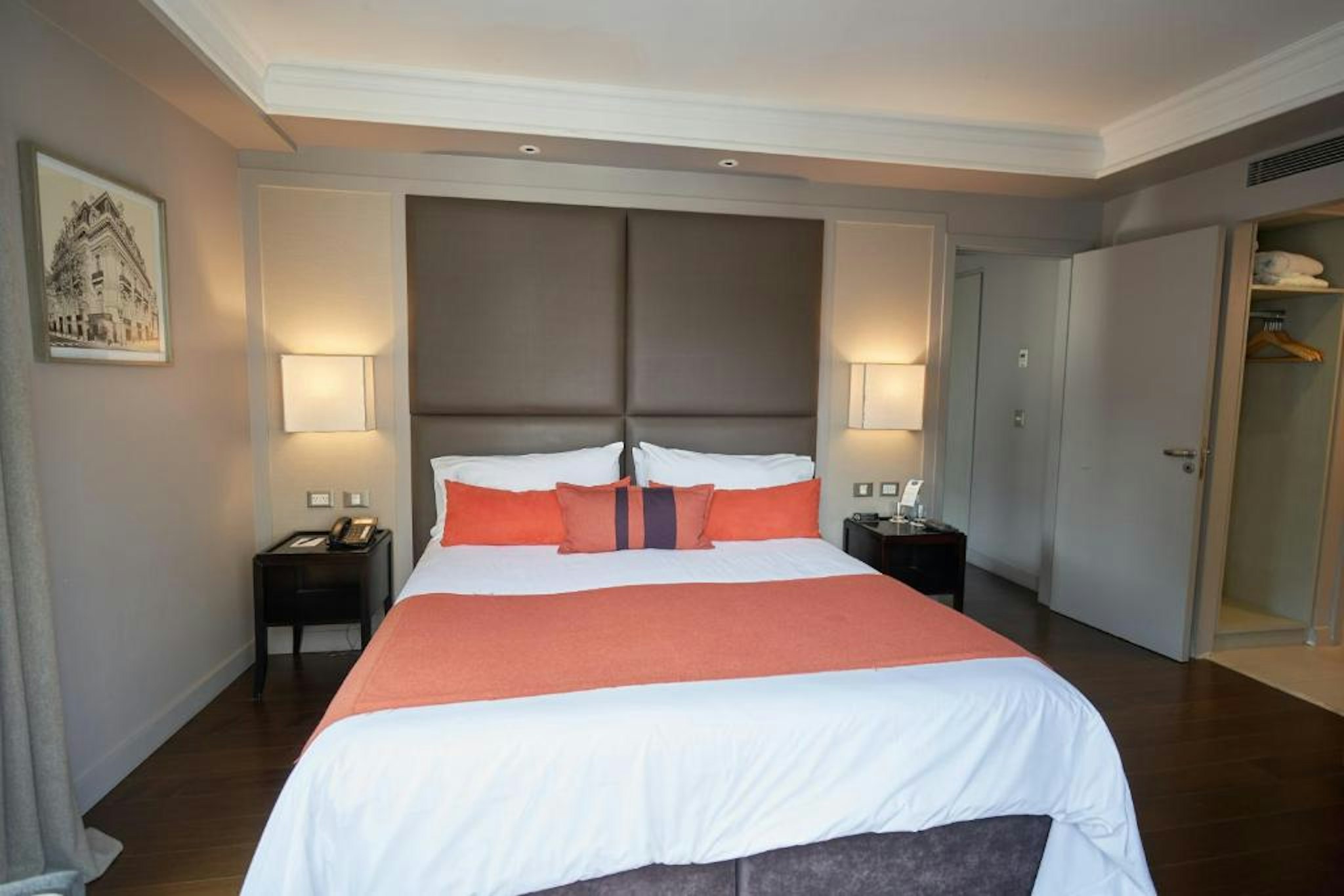 CARLES HOTEL BUENOS AIRES 28/64