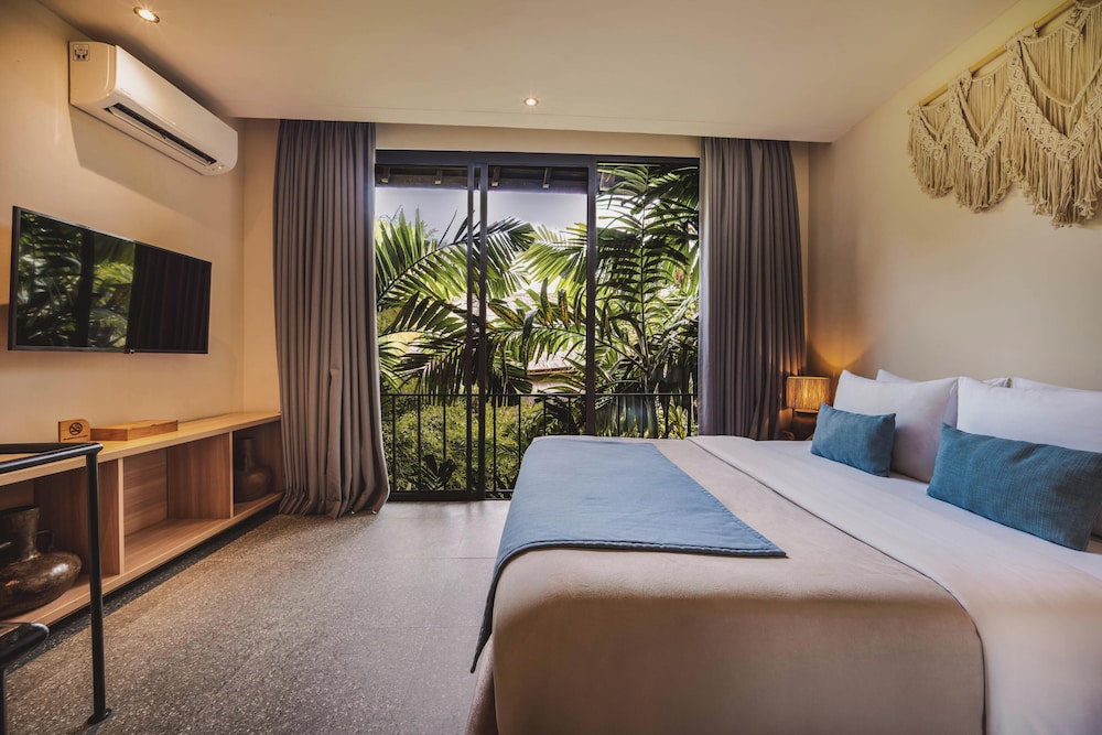 Canggu Cabana Beach Resort by Ini Vie Hospitality 20/64