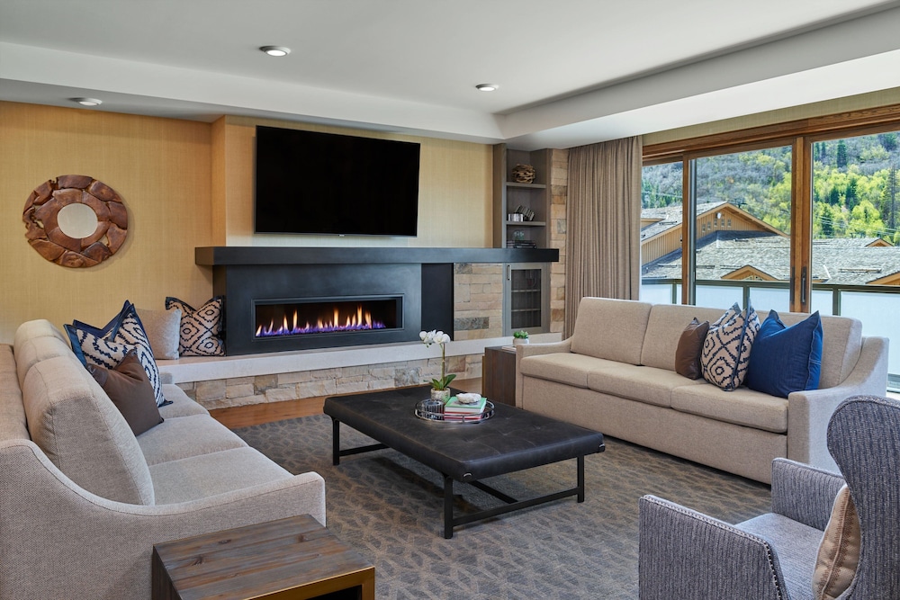 The St. Regis Deer Valley 25/70