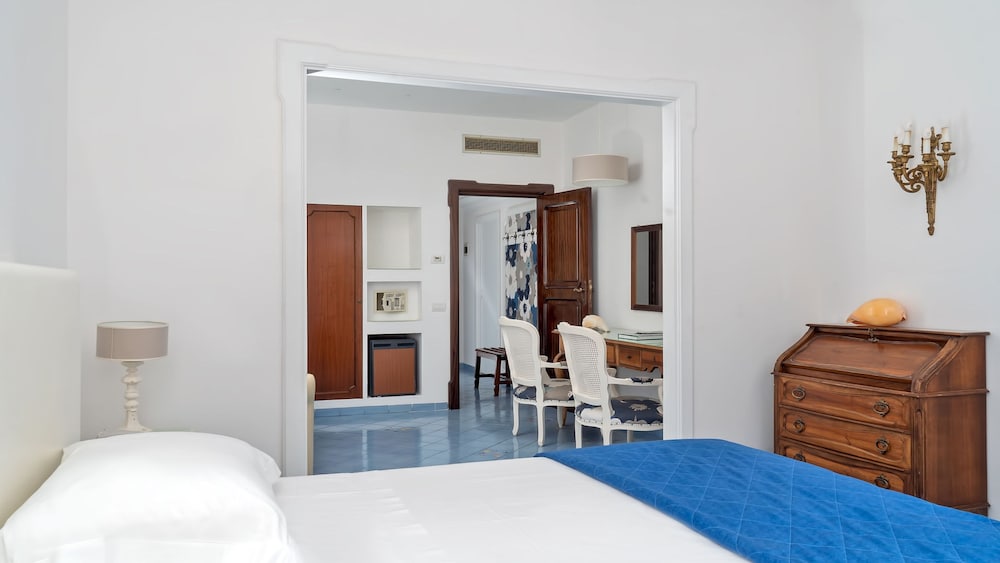 Hotel Belair 33/86