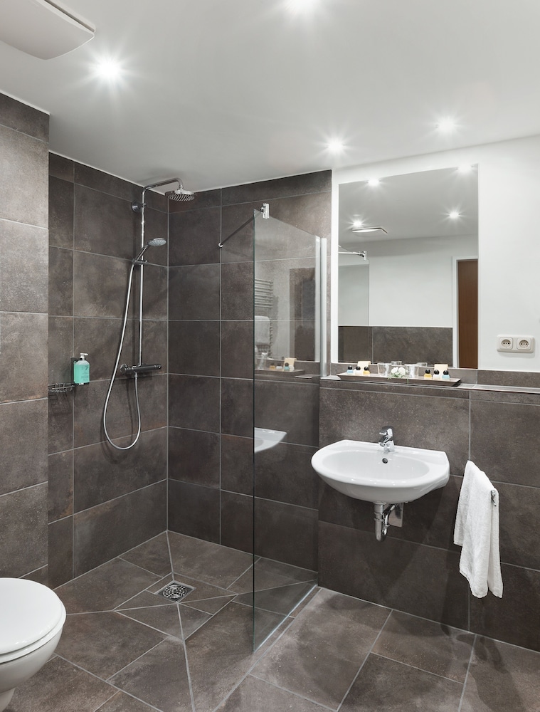Art Hotel Aachen Superior 7/56