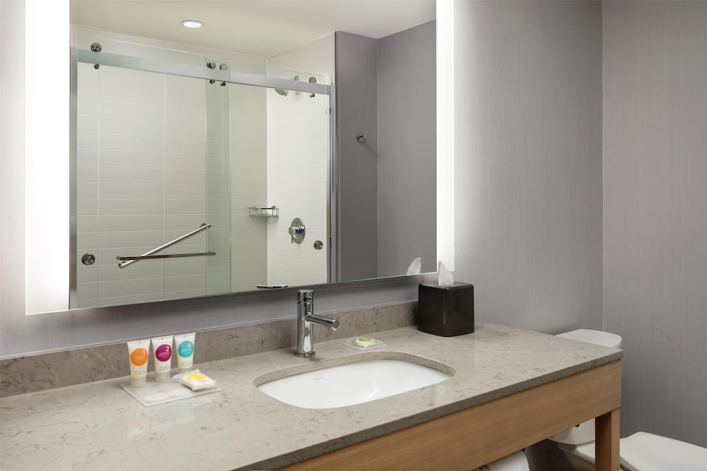 Hyatt Place National Harbor 59/61