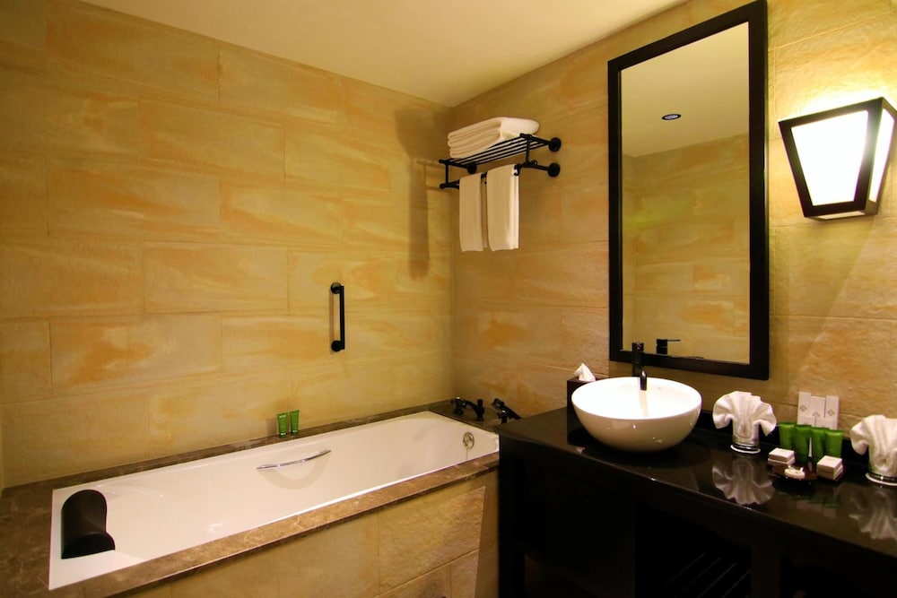 Azimut Hotel Musandam 17/68