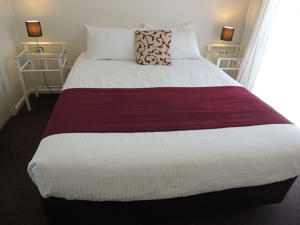Comfort Inn Premier 10/28