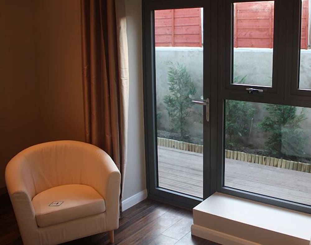 Lyall Apartment Hotel 13/25