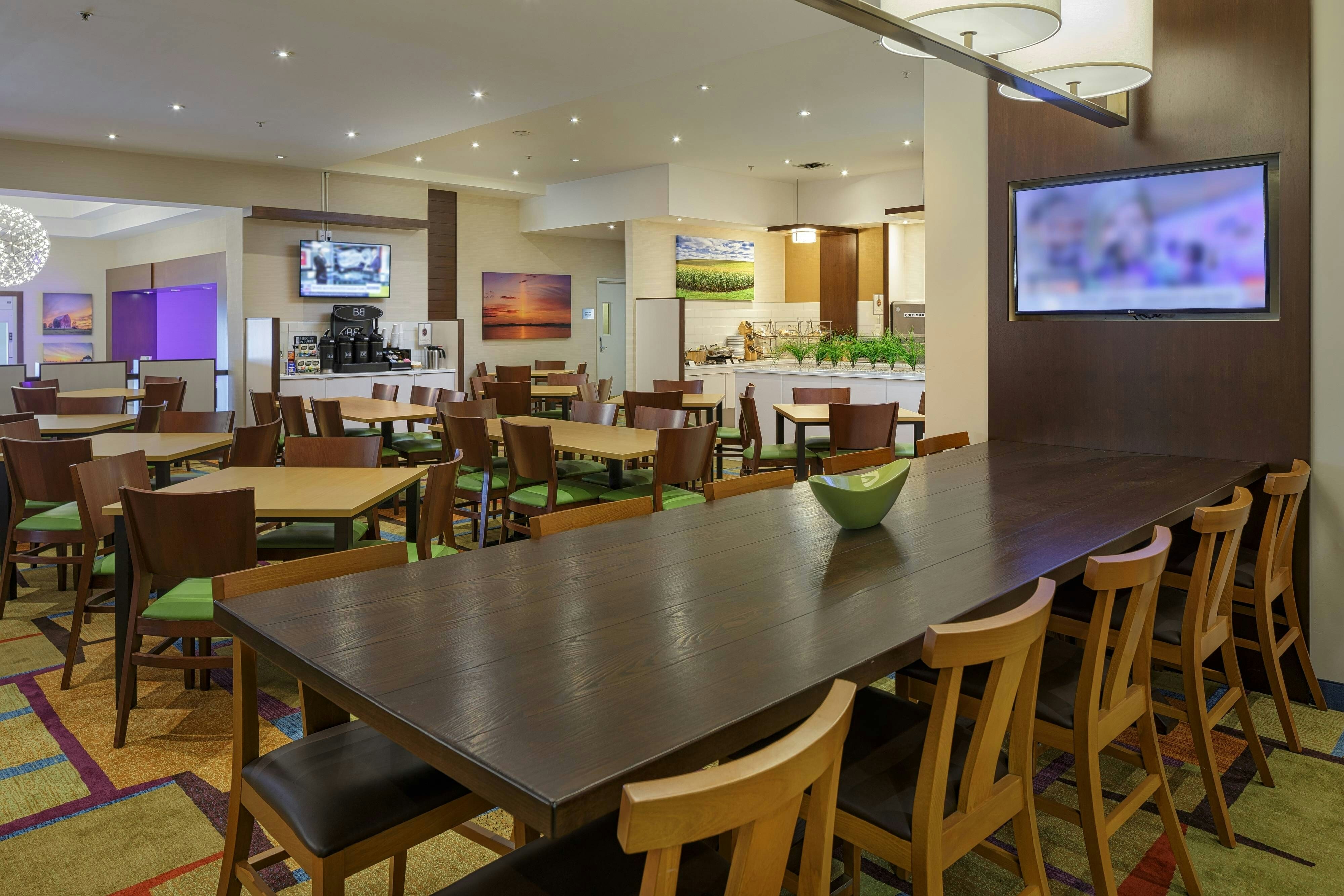 Fairfield Inn Suites By Marriott Belleville 34/48