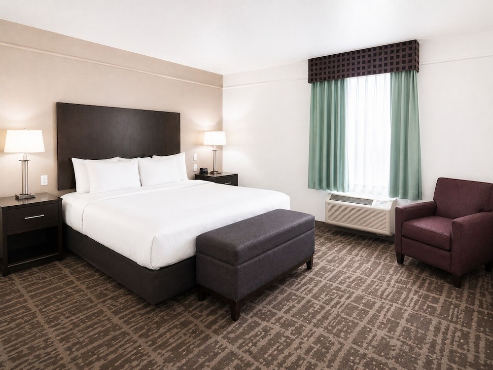 La Quinta Inn & Suites by Wyndham Kerrville 26/61