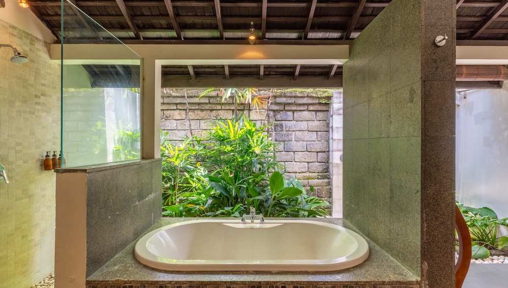 Anyar Estate 46/50
