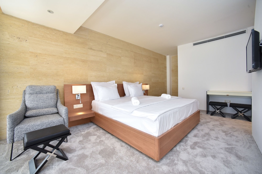 Hotel Harmonia By Dukley 22/64