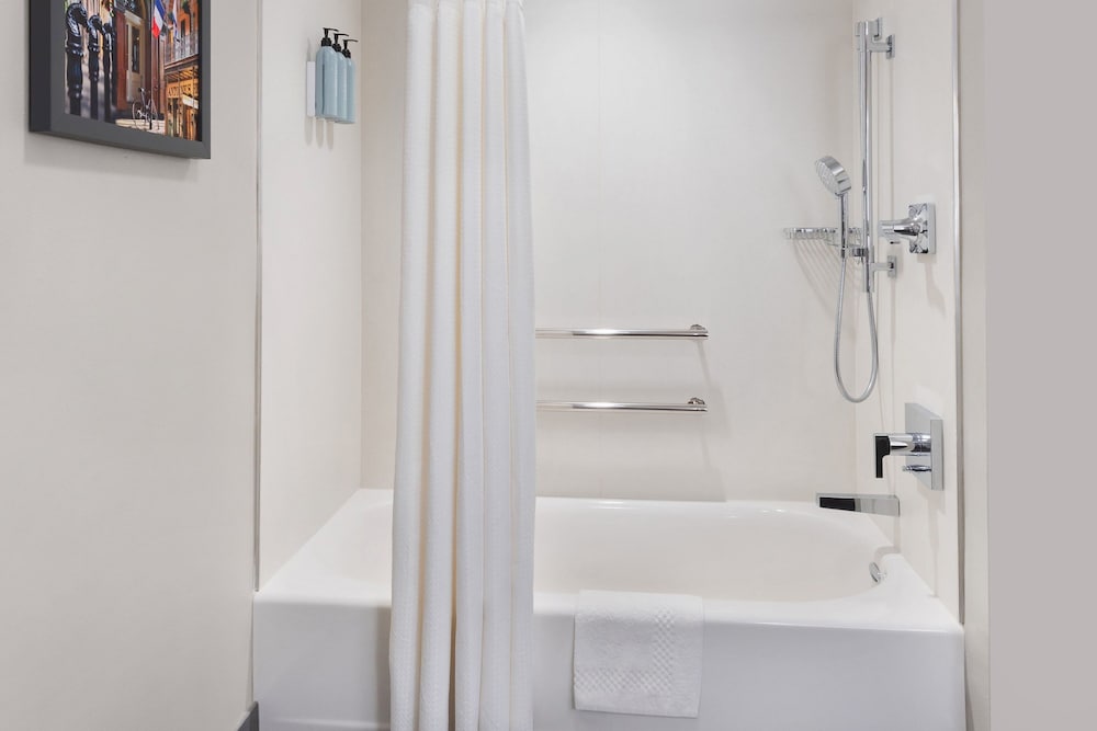 Courtyard By Marriott New Orleans Metairie 44/47