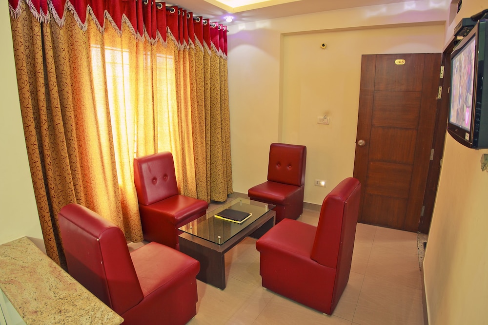 AISHWARYA RESIDENCY 53/70
