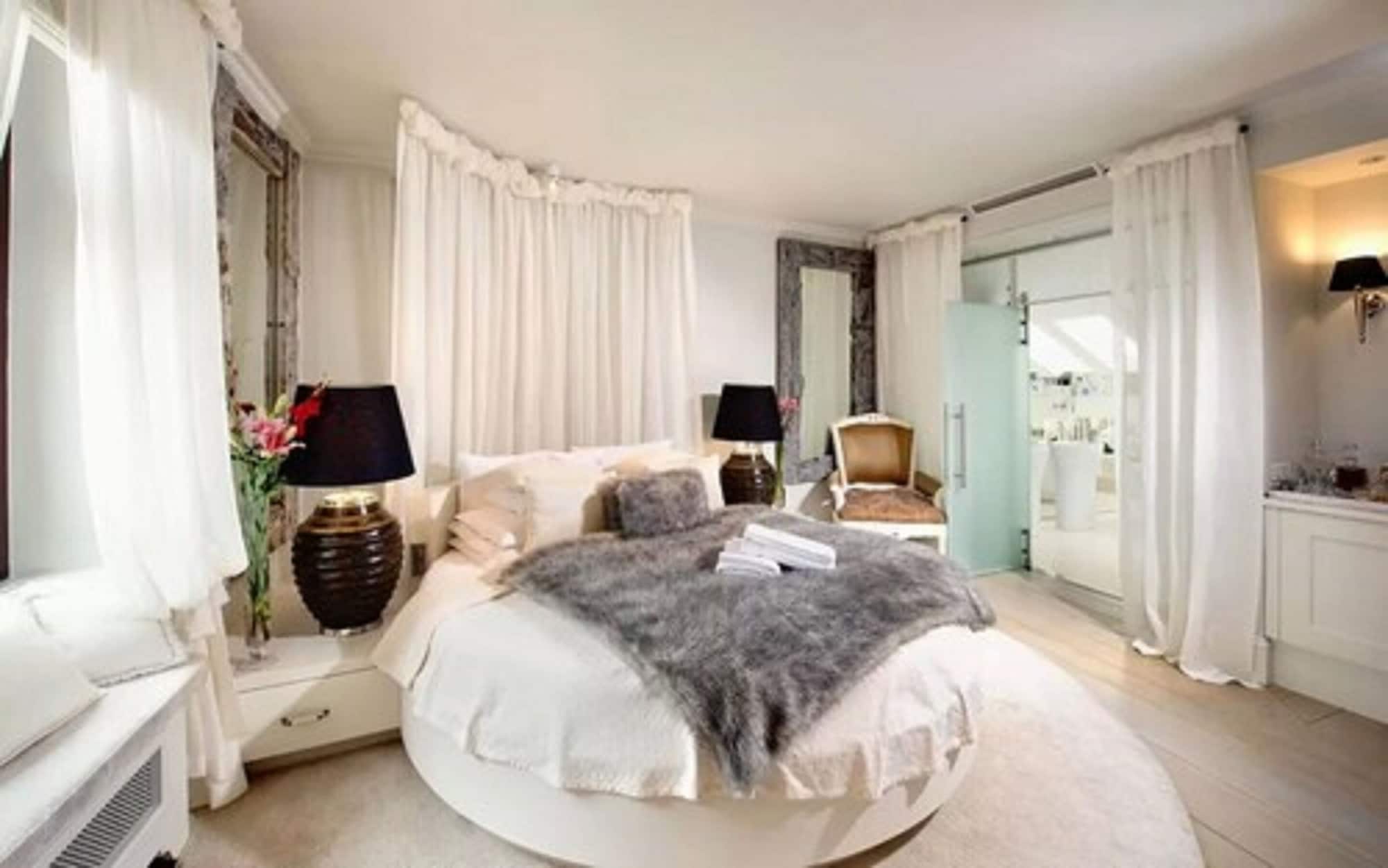 IMPERIAL, LUXURY, APARTMENT