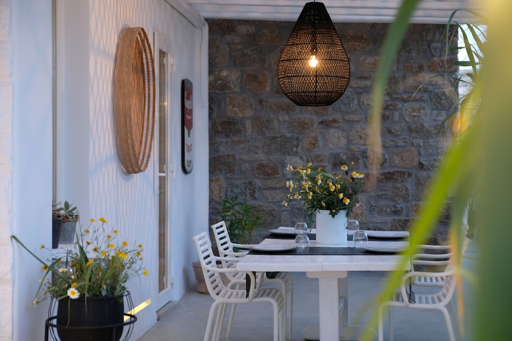 Ostraco Suites in MYKONOS